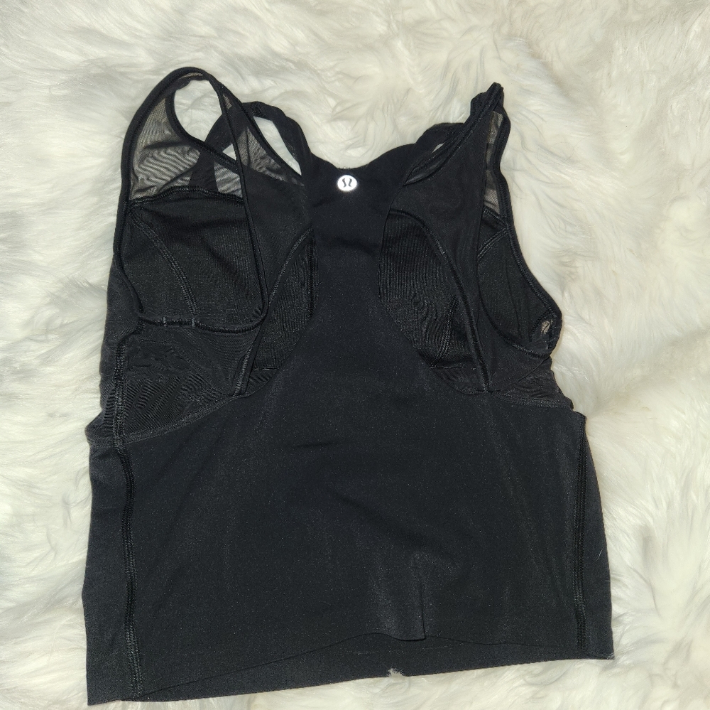 Lululemon crop top